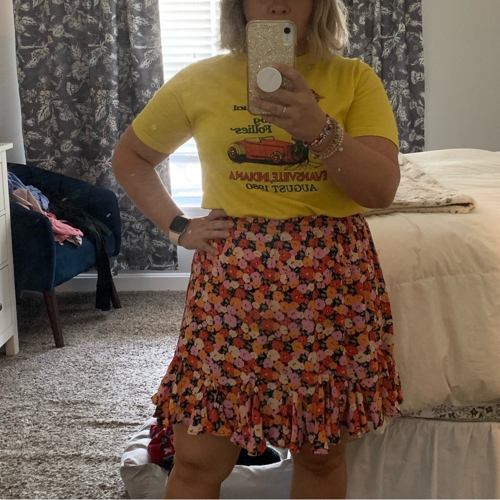 π§‘ Loft Floral Flounce Flowy mini Skirt - Picture 2 of 6